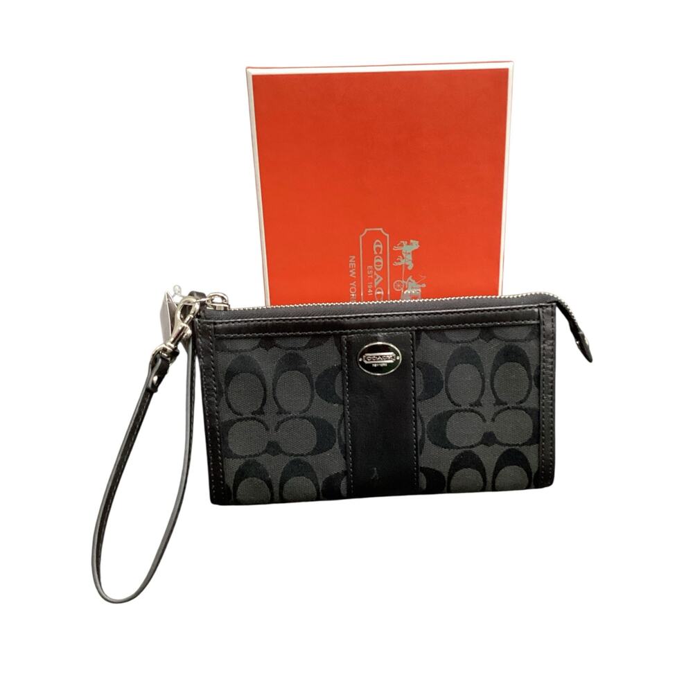 NWT Coach Wristlet Wallet Women’s Signature Fabric Leather Trim Box Black